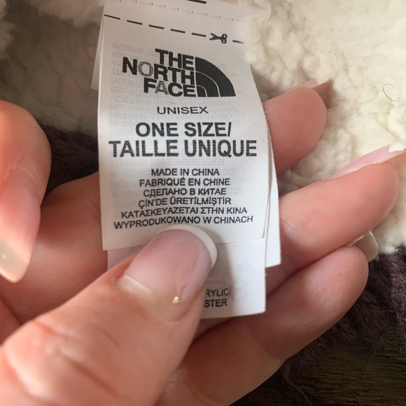 North Face Infinity Scarf - Picture 5 of 8